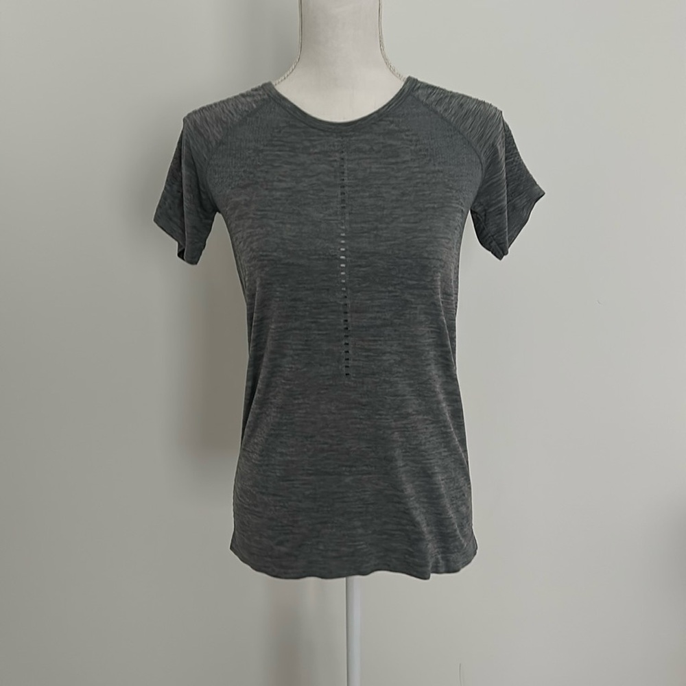 Athleta Gray Workout Top with Cute Details